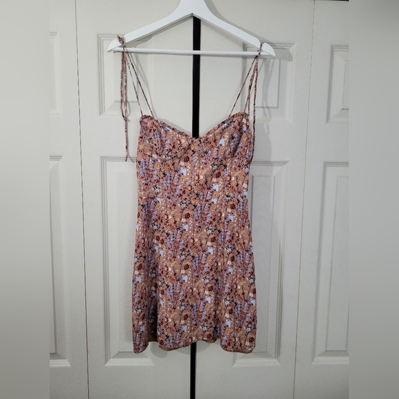 the fable dress - Picture 2 of 3